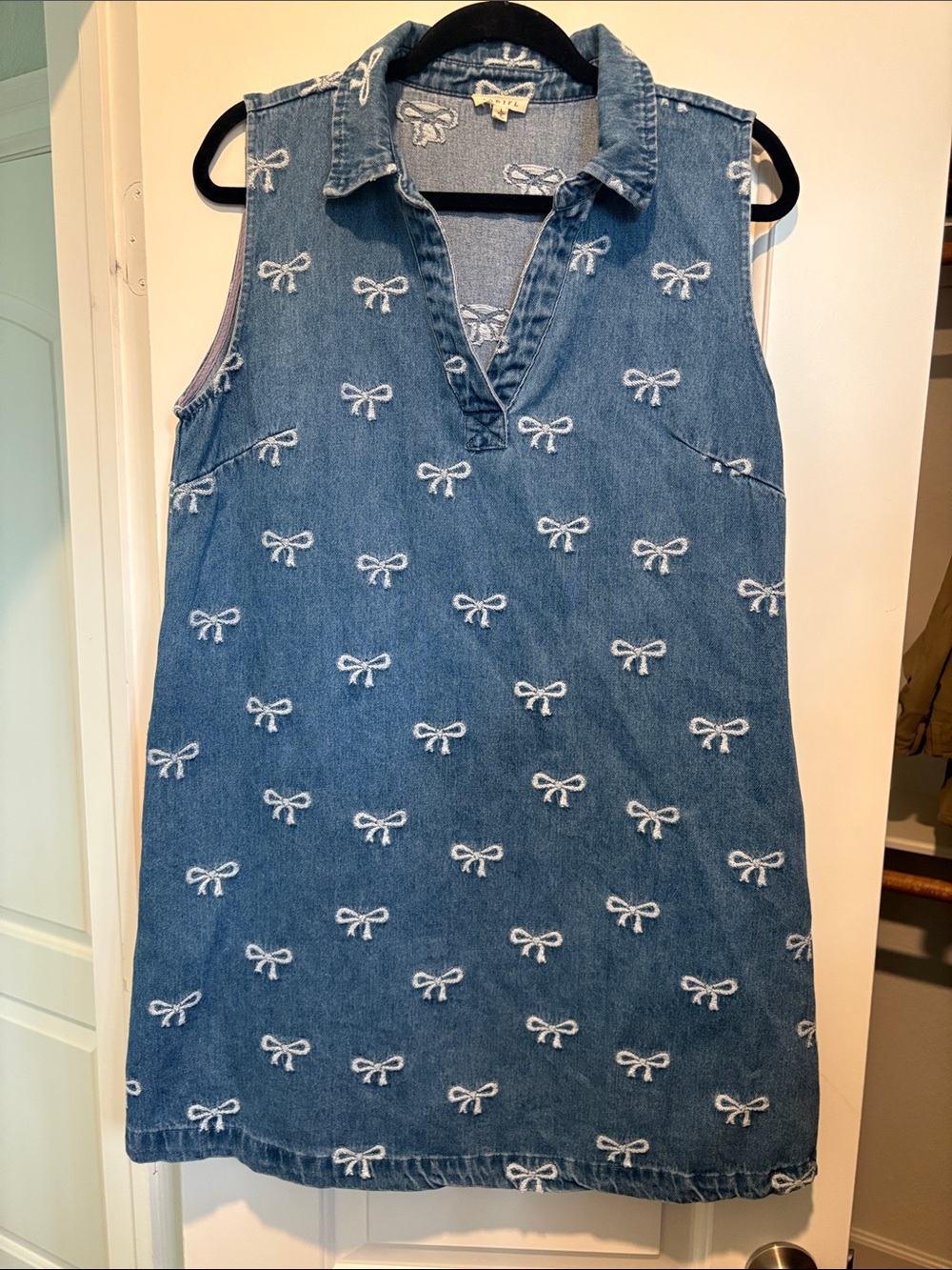 JODIFL Blue Denim Sleeveless Dress with White Bow Embroidery